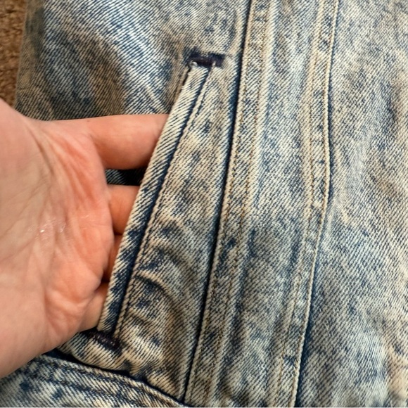 Vintage Lee Acid Wash Classic Denim Jacket Size Medium - Picture 4 of 9